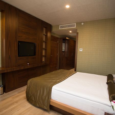 Sky Business Hotel Antalya Bagian luar foto