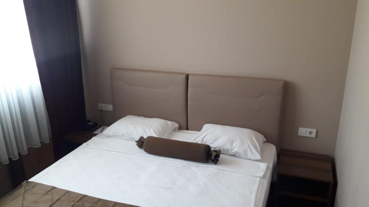 Sky Business Hotel Antalya Bagian luar foto