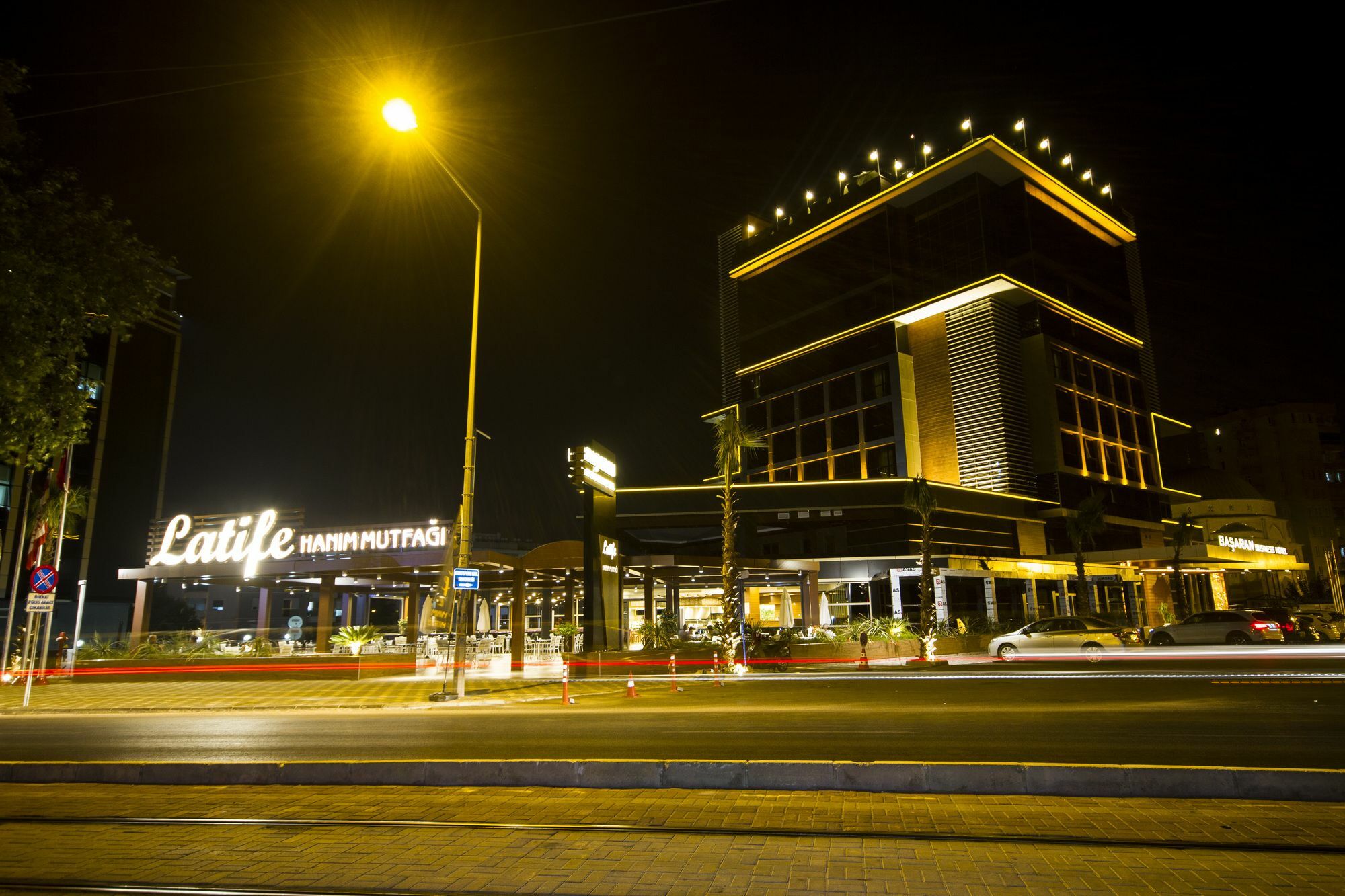 Sky Business Hotel Antalya Bagian luar foto